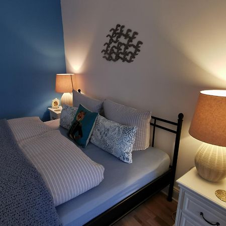 Bed&Breakfast Wagner "Im Alten Pfarrhaus" Neuruppin Exterior photo
