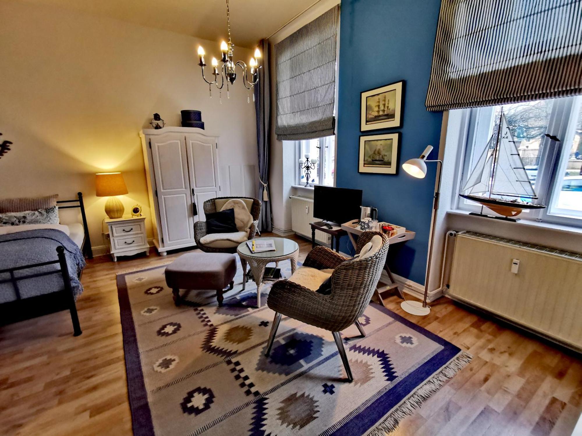 Bed&Breakfast Wagner "Im Alten Pfarrhaus" Neuruppin Exterior photo